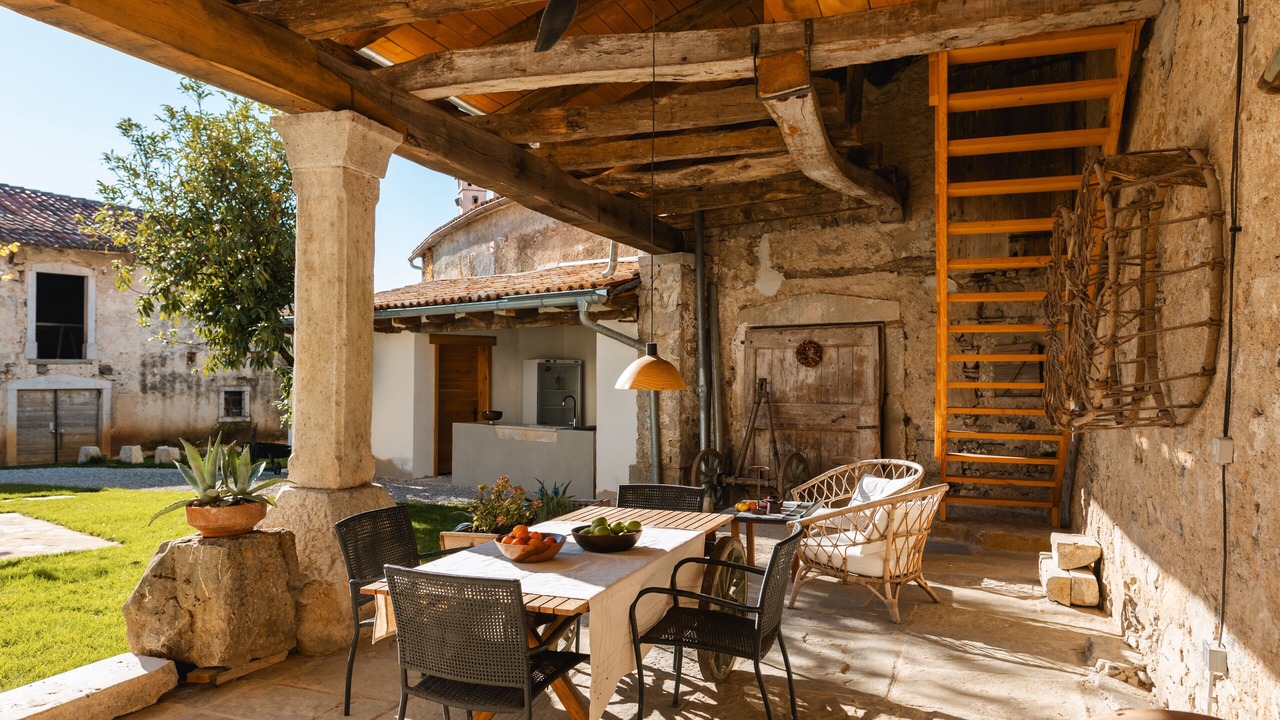 Photo of Outdoor in Slap