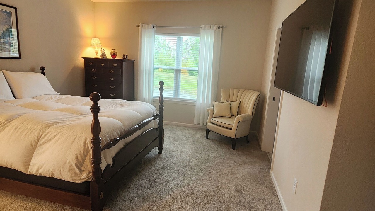 Photo of Bedroom in Village of Germantown