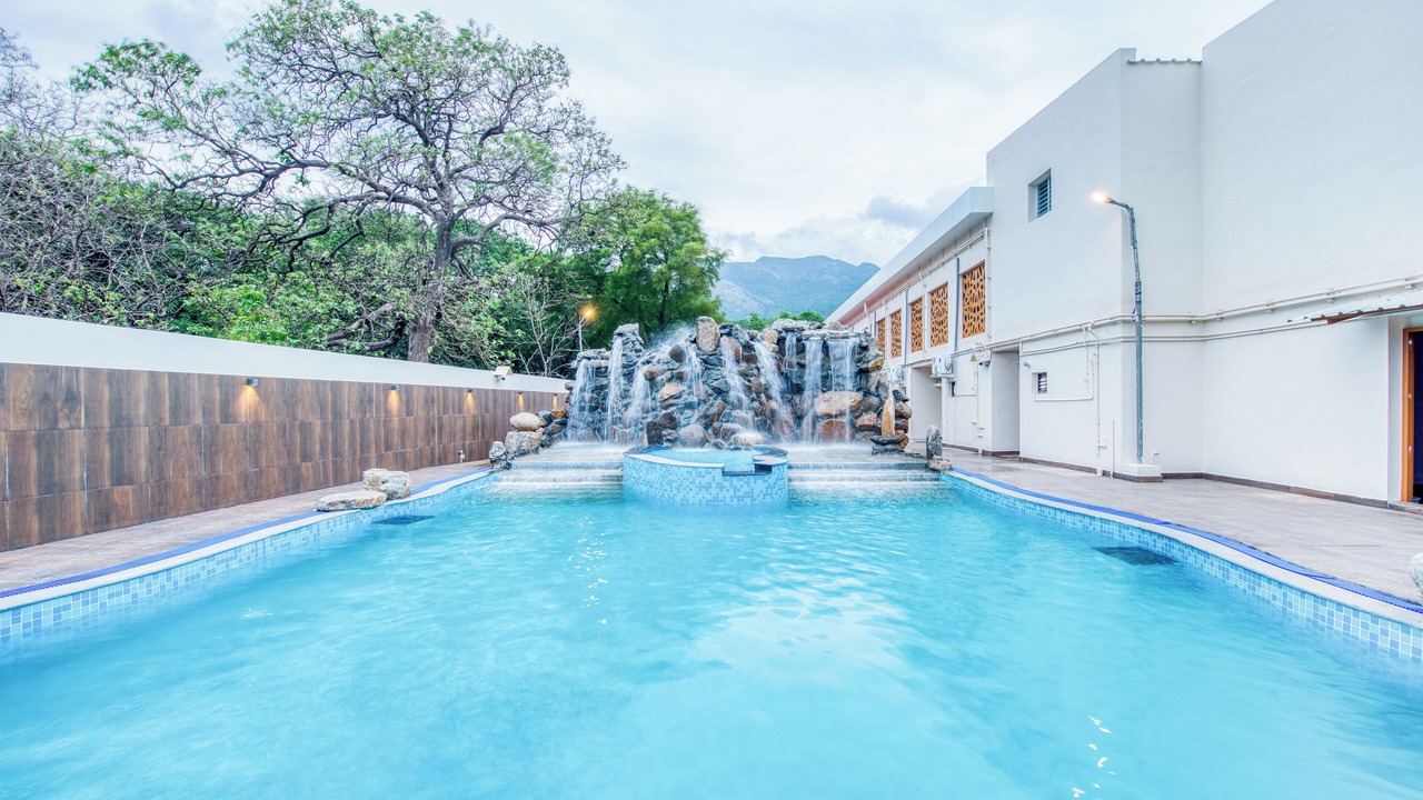 Photo of Outdoor in Courtallam