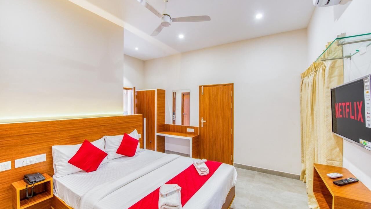 Photo of Bedroom in Courtallam