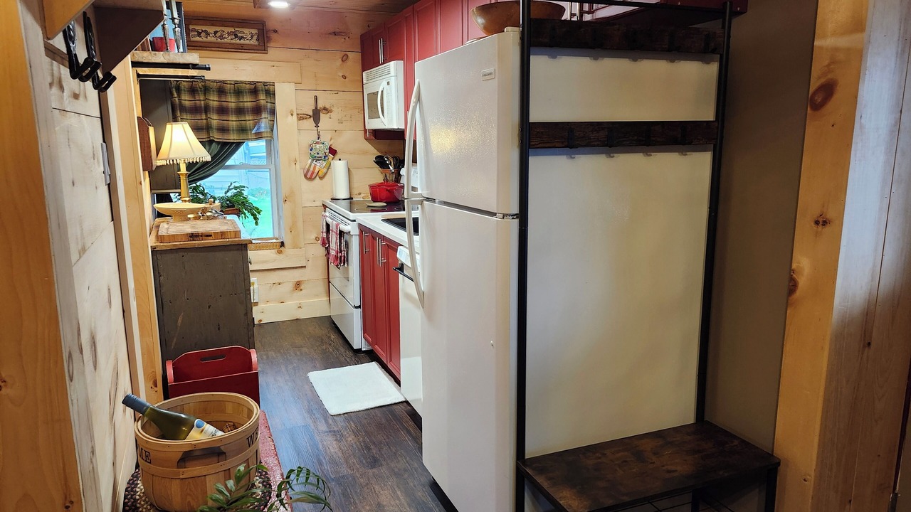 Photo of Kitchen in Cardinal