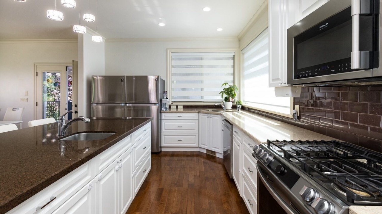 Photo of Kitchen in Chilliwack Proper Village West