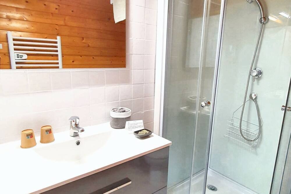 Photo of Bathroom in Lignairolles
