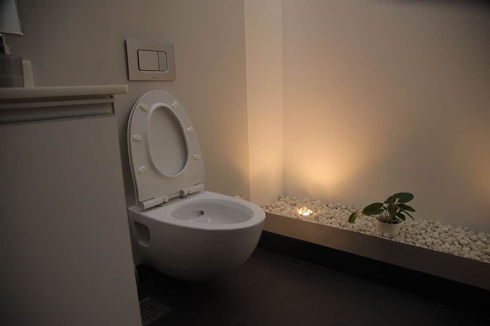 Photo of Bathroom in Chirayinkil