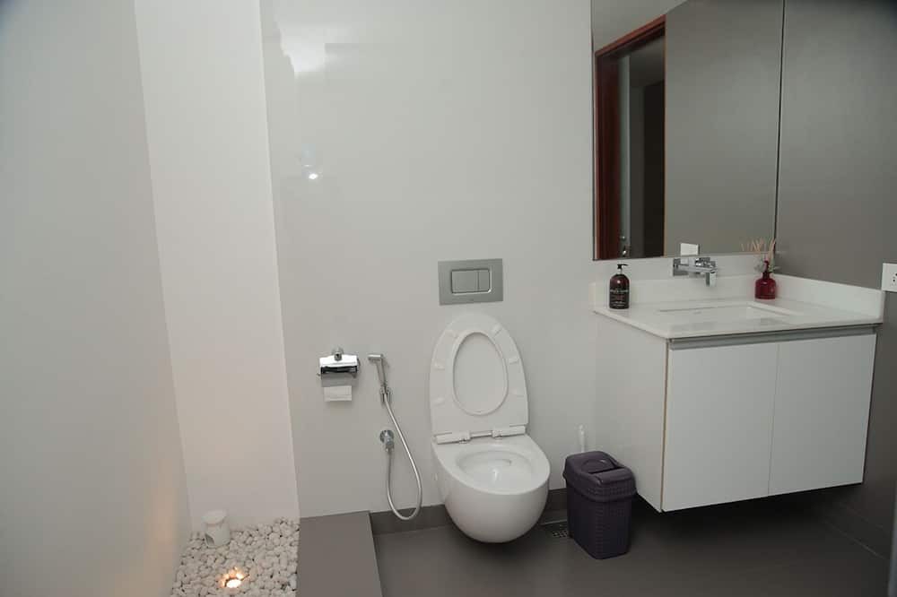 Photo of Bathroom in Chirayinkil