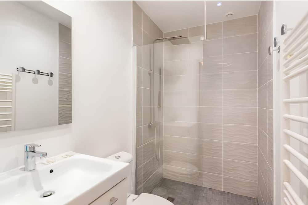 Photo of Bathroom in Chartrons