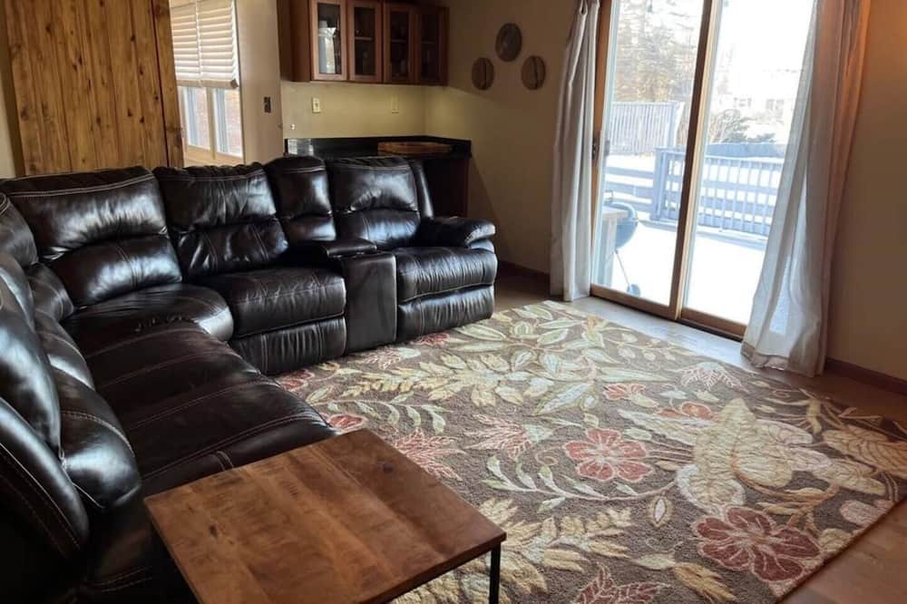Photo of Livingroom in Menomonee Falls