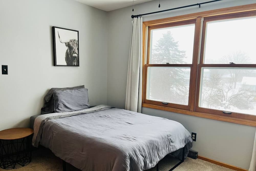 Photo of Bedroom in Menomonee Falls