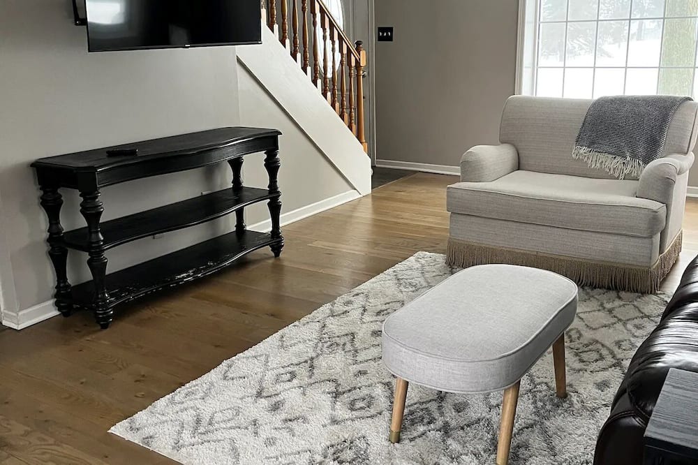 Photo of Livingroom in Menomonee Falls
