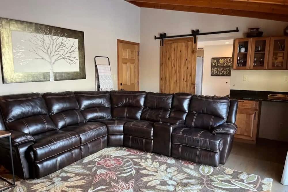 Photo of Livingroom in Menomonee Falls