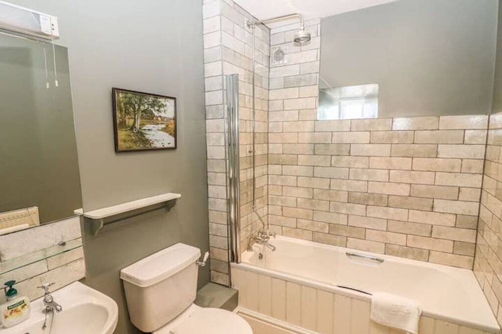 Photo of Bathroom in Newton Grange