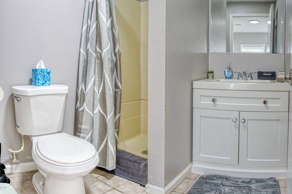 Photo of Bathroom in Taylor