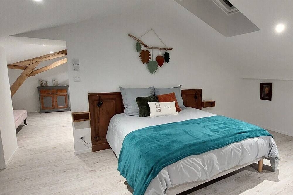 Photo of Bedroom in Le Poire-sur-Vie