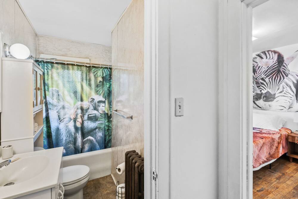 Photo of Bathroom in Flint