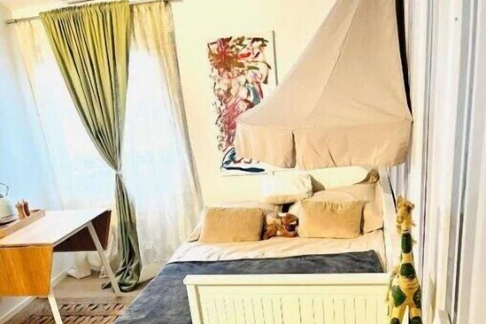 Photo of Bedroom in Roissy-en-France