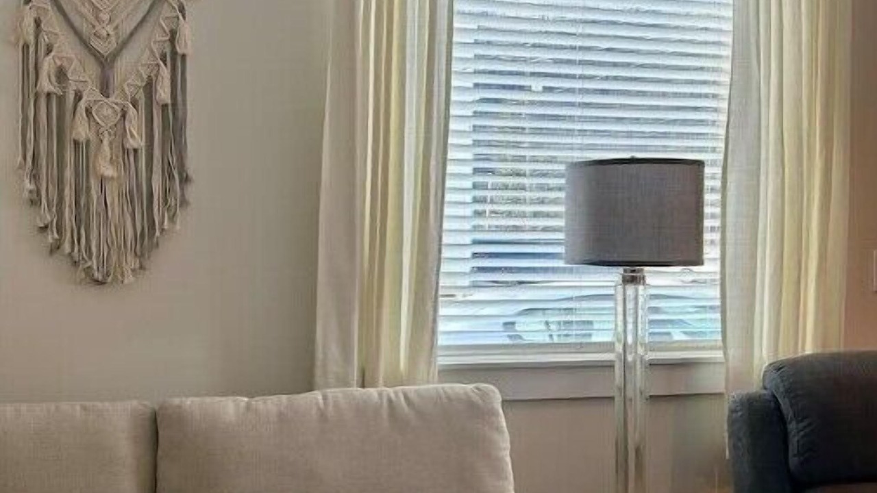 Photo of Livingroom in Kaslo