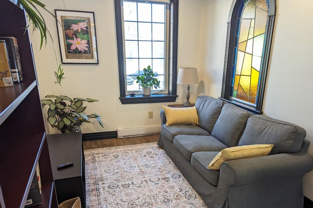 Photo of Livingroom in Canning