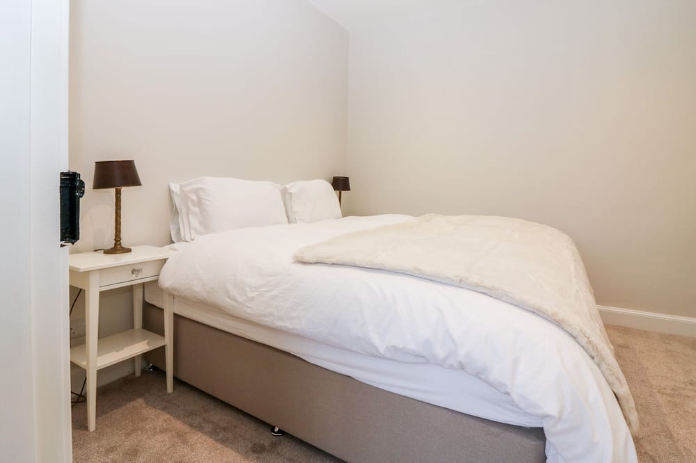 Photo of Bedroom in Haddington
