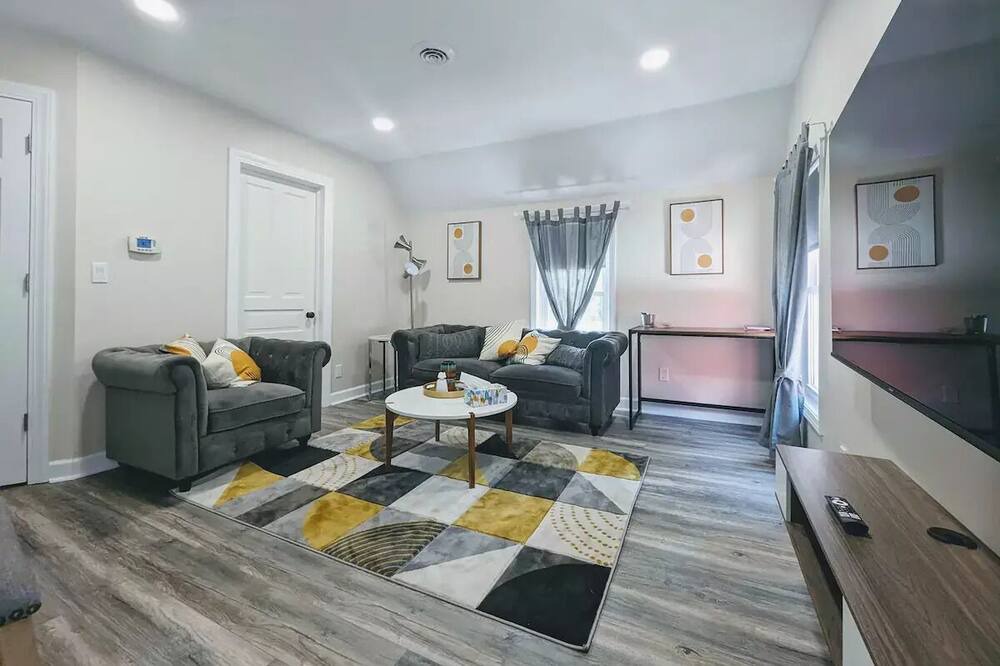 Photo of Livingroom in Flushing