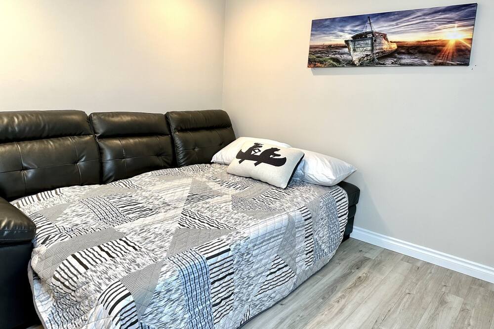 Photo of Bedroom in Rochon Sands