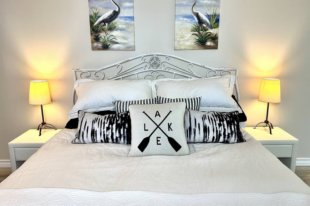 Photo of Bedroom in Rochon Sands