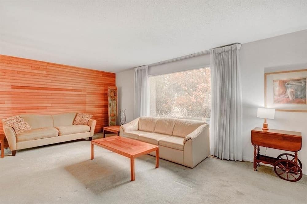 Photo of Livingroom in Brentwood