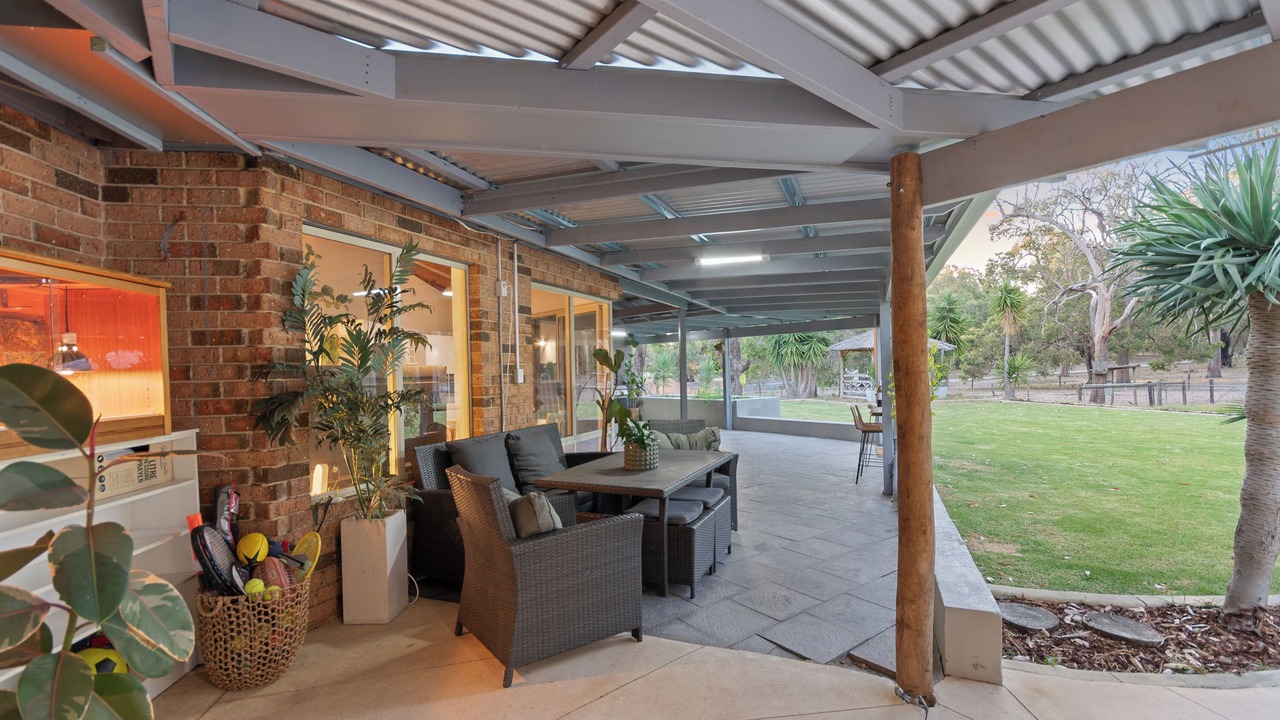 Photo of Outdoor in Herron