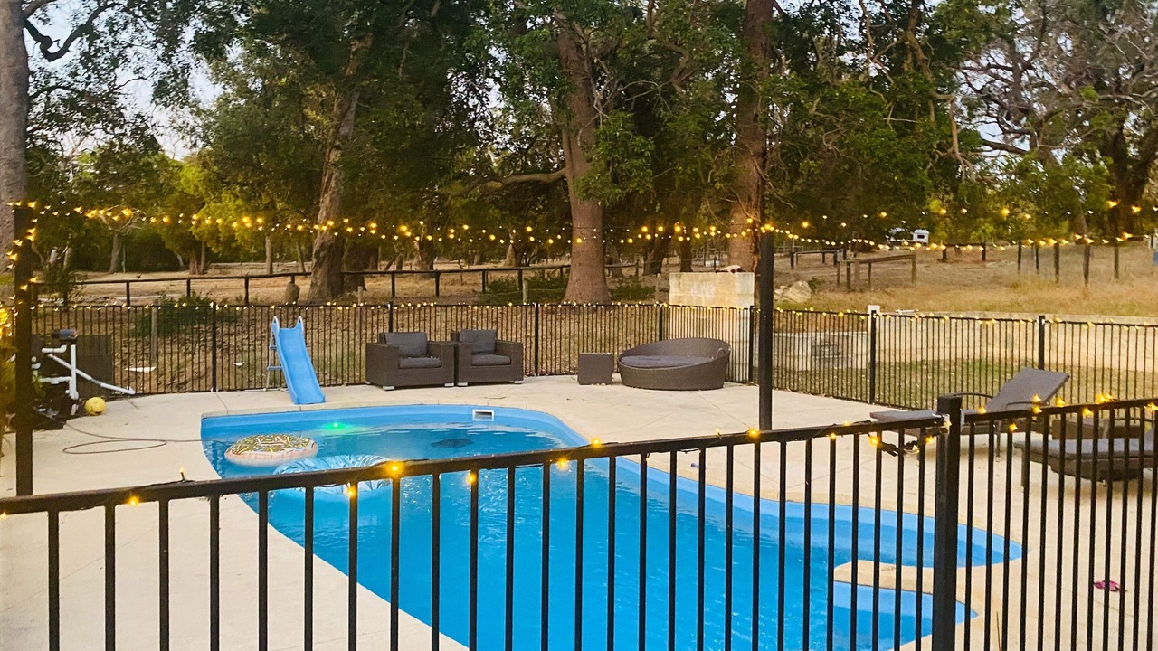 Photo of Outdoor in Herron