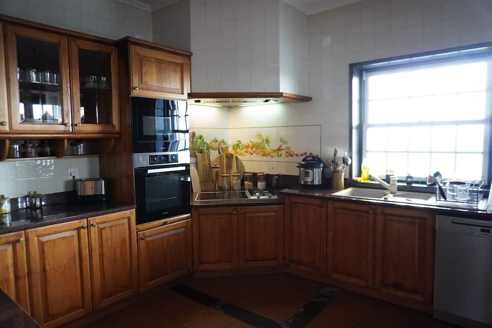 Photo of Kitchen in Porto Judeu
