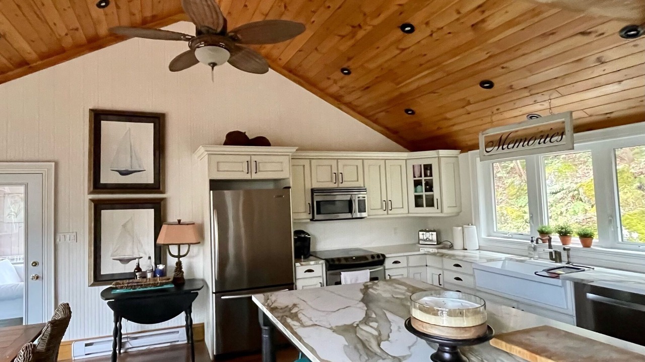 Photo of Kitchen in Utterson
