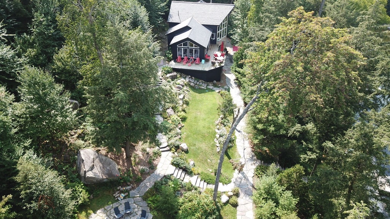 Photo of Outdoor in Utterson
