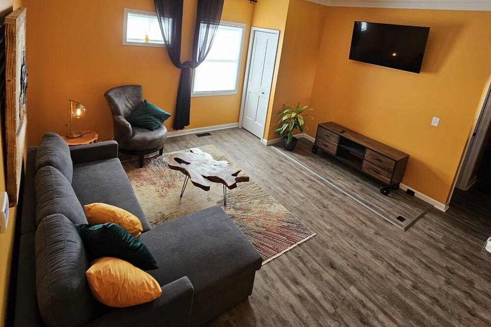 Photo of Livingroom in Holly