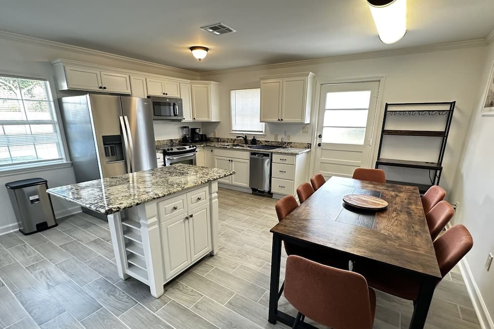 Photo of Kitchen in Paradis