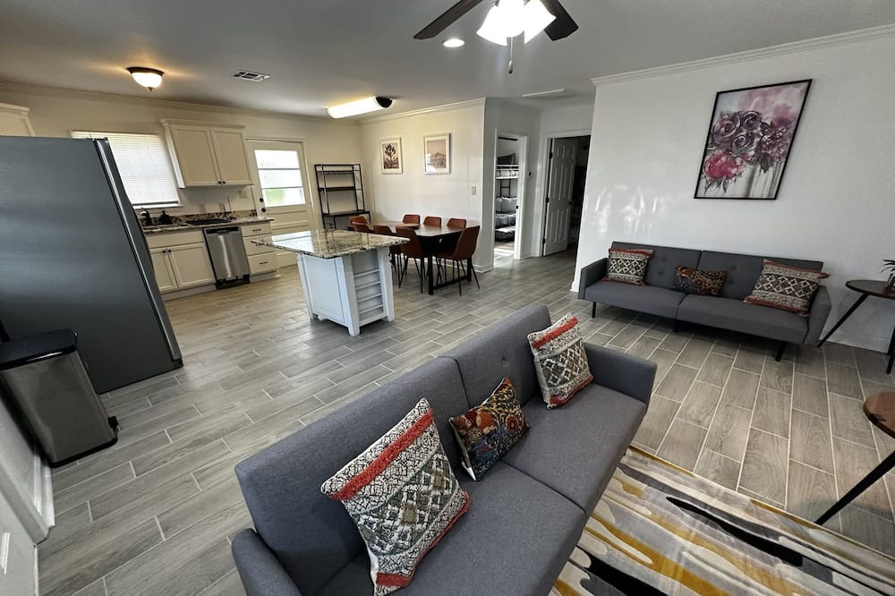 Photo of Livingroom in Paradis