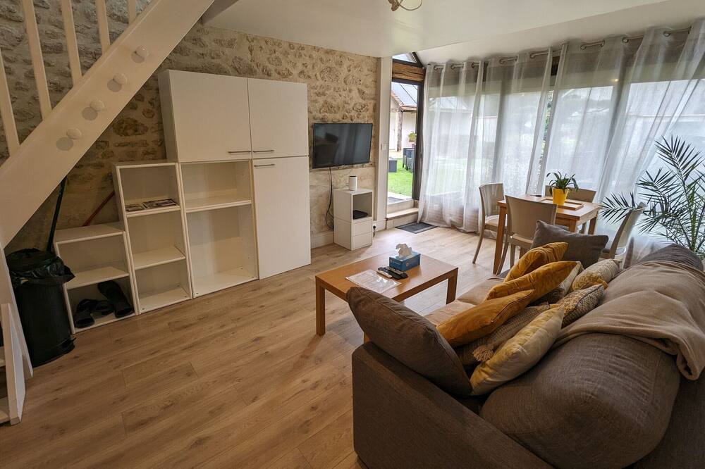 Photo of Livingroom in Olivet