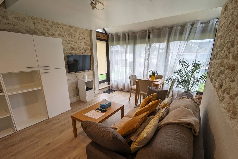 Photo of Livingroom in Olivet