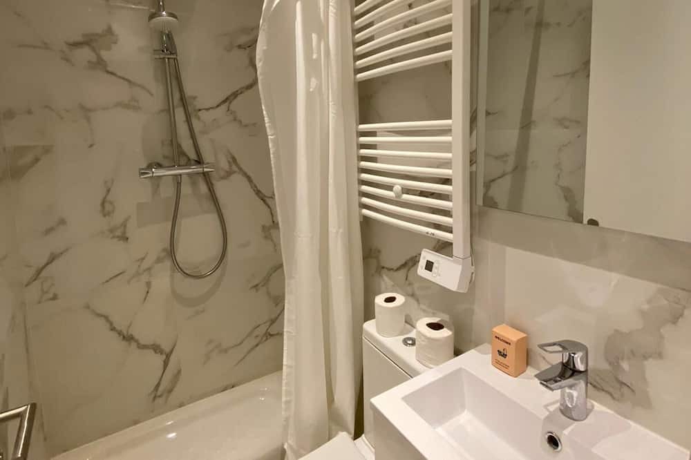 Photo of Bathroom in Quartier du Faubourg-Montmartre