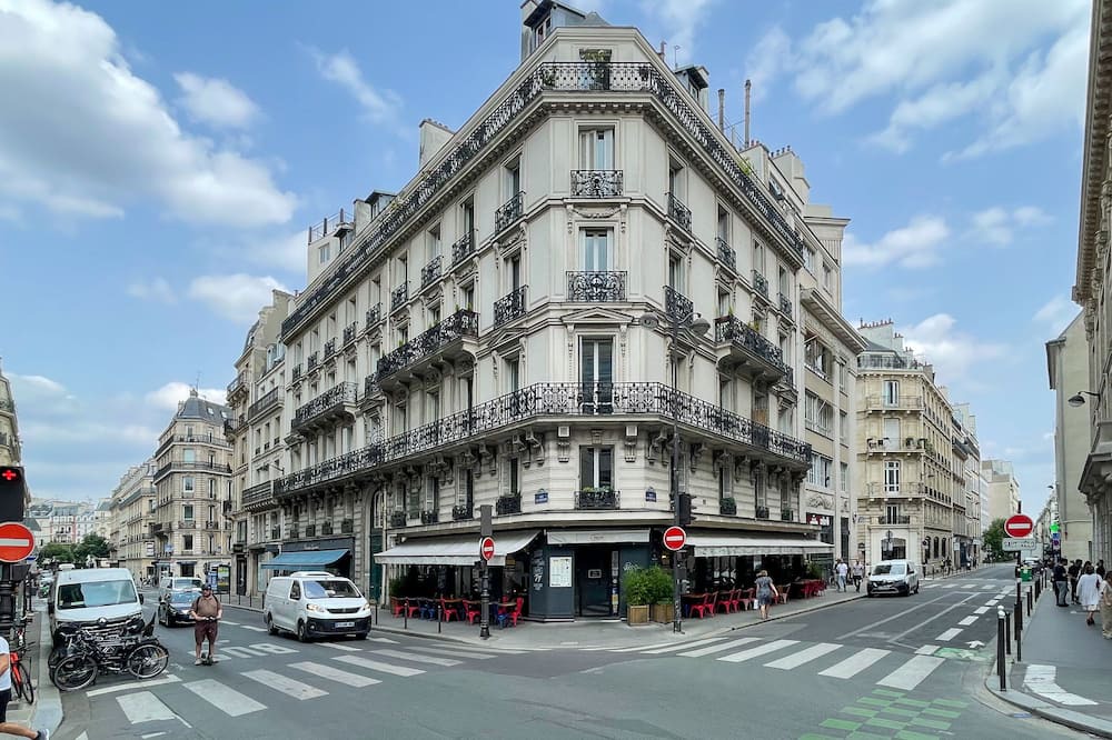 Photo of Others in Quartier du Faubourg-Montmartre