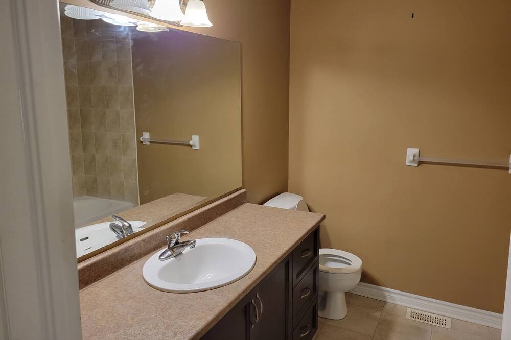 Photo of Bathroom in Leitrim