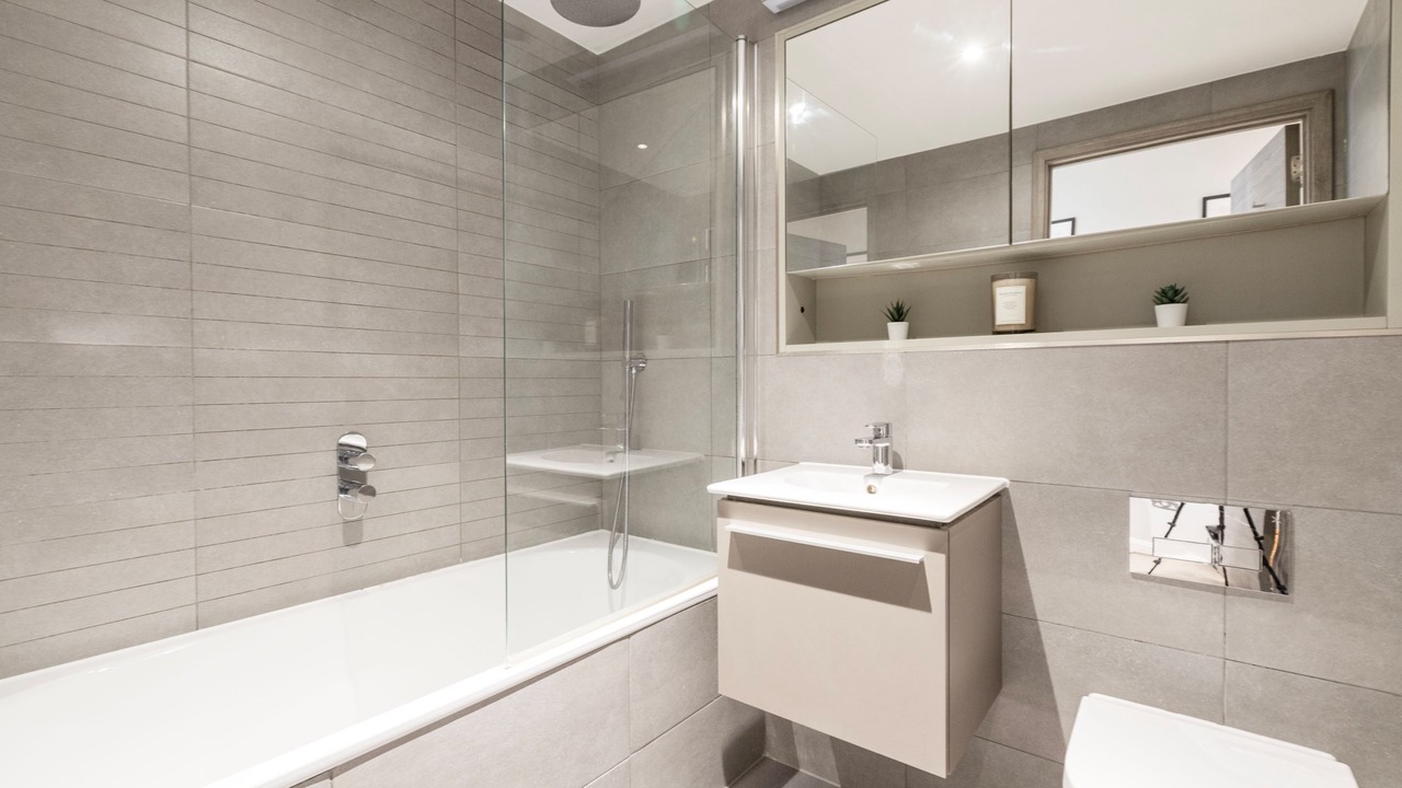 Photo of Bathroom in Vincent Square