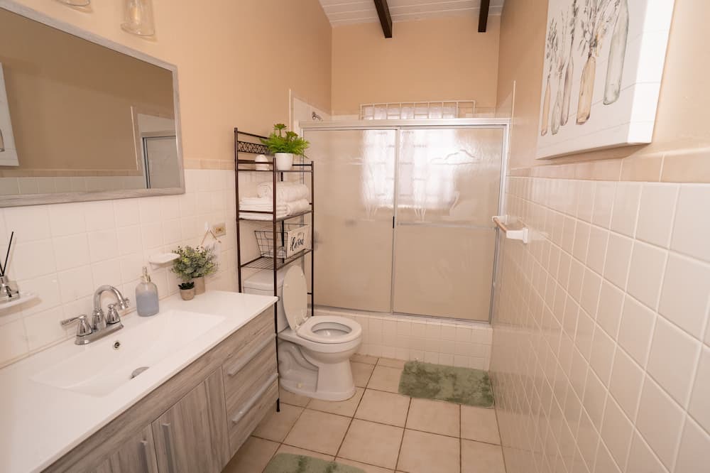 Photo of Bathroom in Estate Upper Love