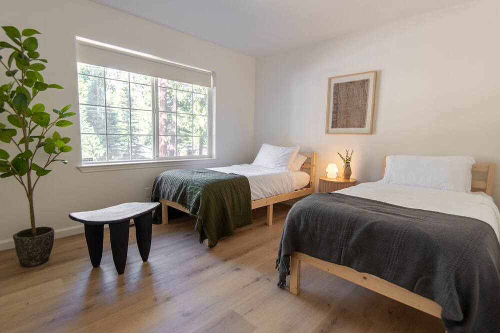 Photo of Bedroom in Pollock Pines