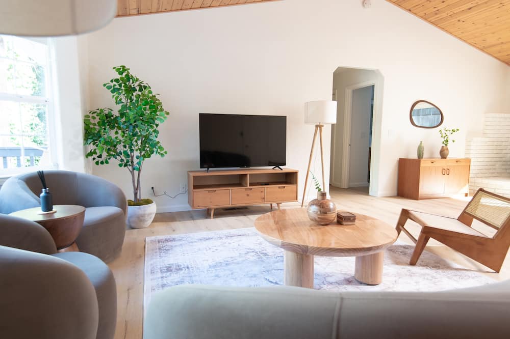 Photo of Livingroom in Pollock Pines