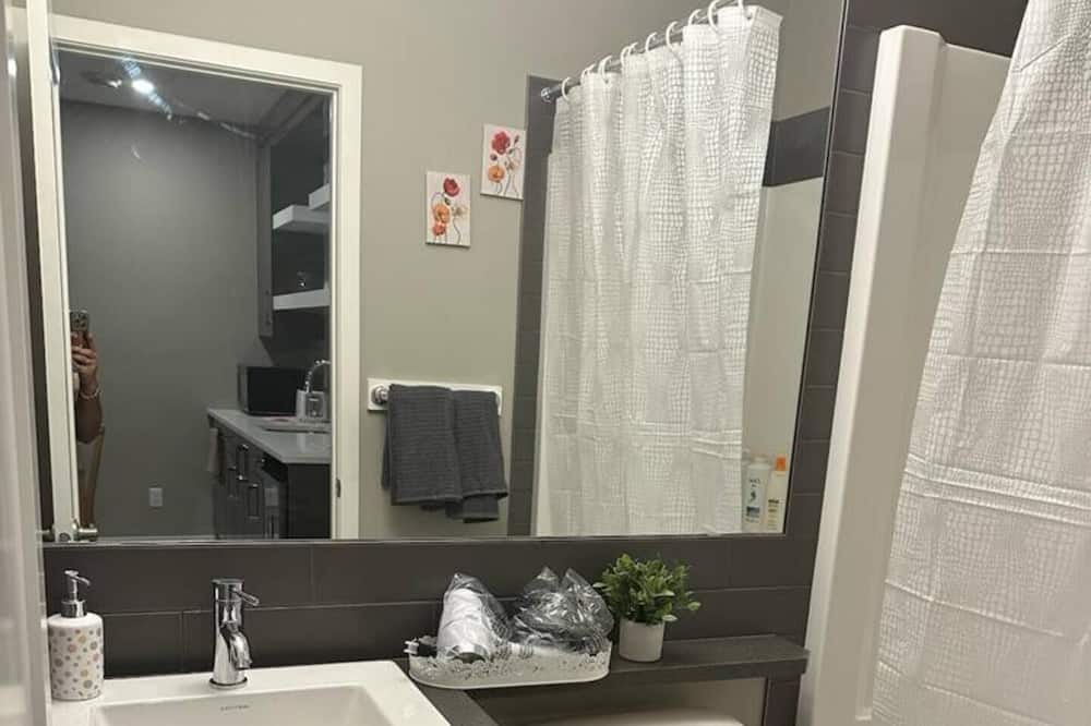 Photo of Bathroom in Sage Hill