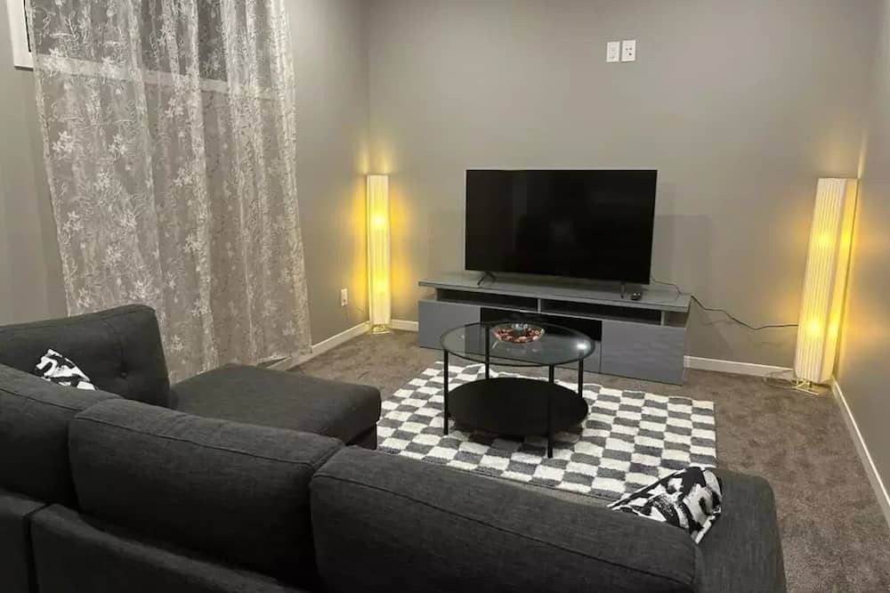 Photo of Livingroom in Sage Hill
