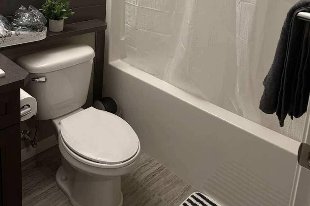 Photo of Bathroom in Sage Hill