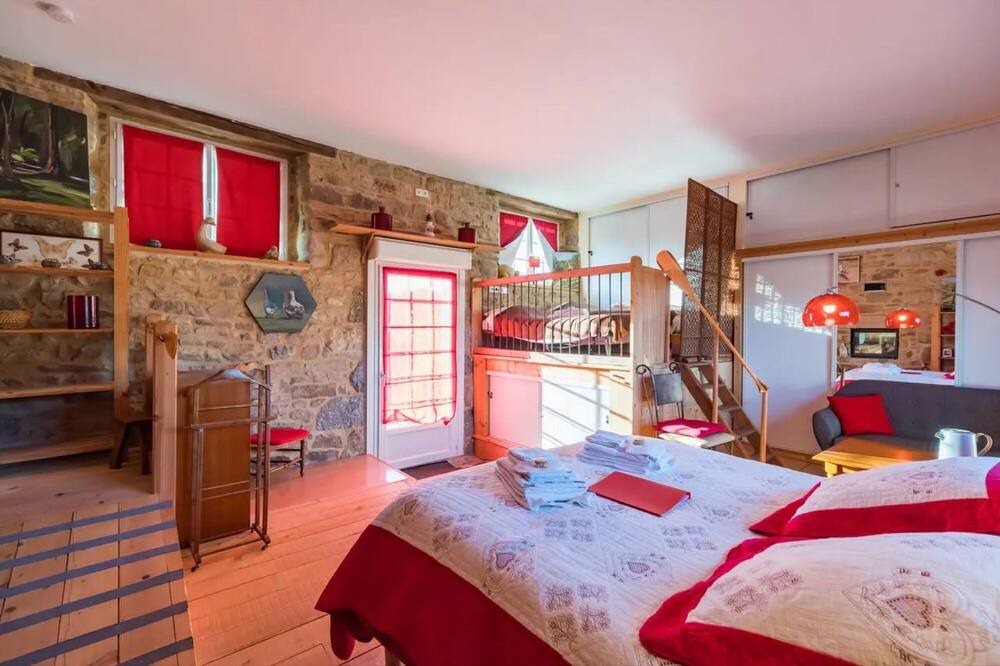 Photo of Bedroom in Tonquedec