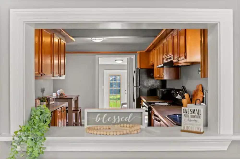 Photo of Kitchen in Taylor