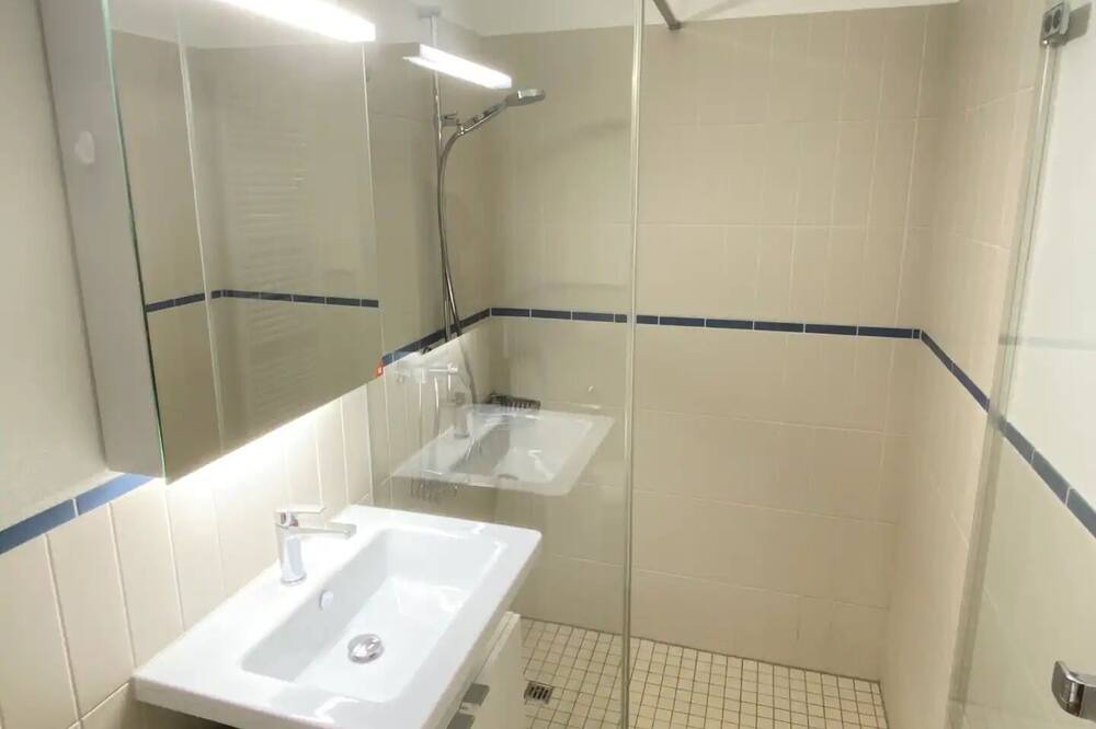 Photo of Bathroom in District 4