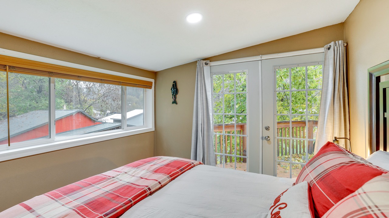 Photo of Bedroom in Ahsahka
